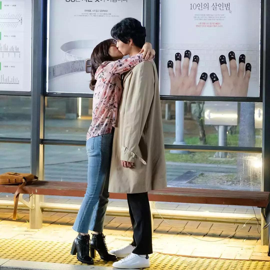 runon韩剧女主穿搭,韩剧女主穿搭秋冬大衣