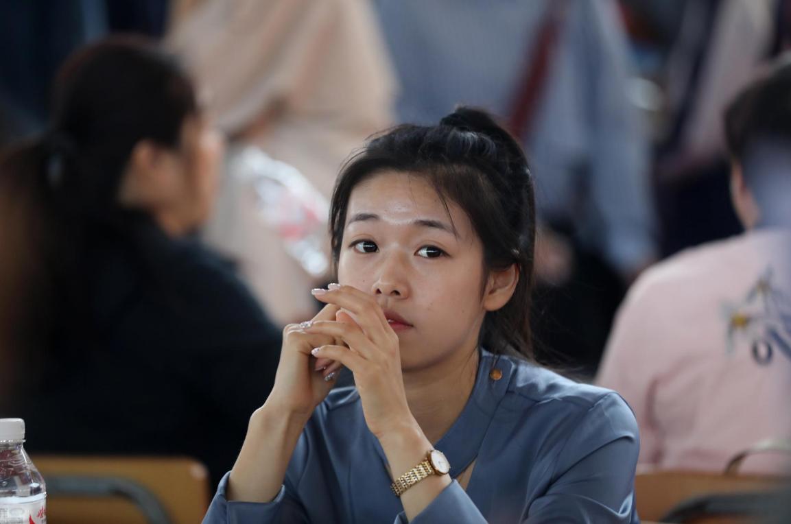 女生最吃香的十大高薪专业排行榜,30岁女生学点什么专业比较吃香