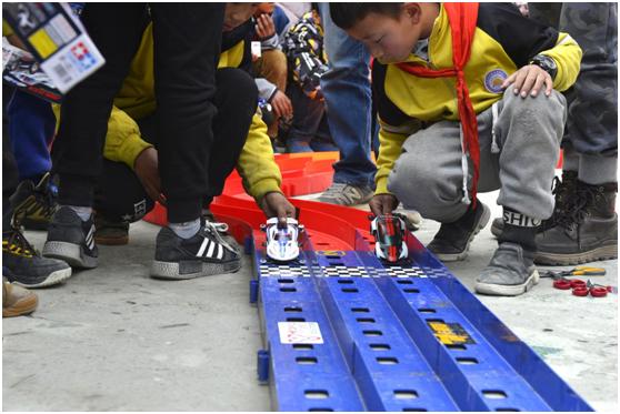 鍏崇埍闈掑皯骞村叕鐩婃垚闀胯惀,鍏崇埍鍎跨绛戞ⅵ璧疯埅蹇楁効鏈嶅姟娲诲姩