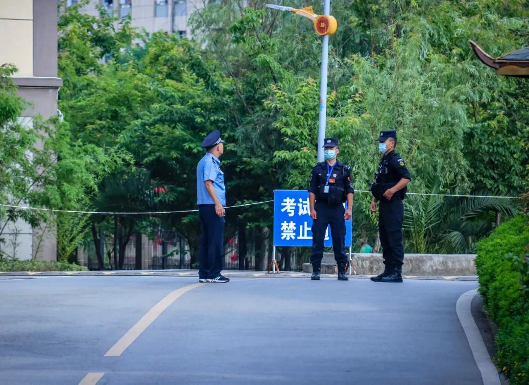 多部门联合开展高考护航行动,保康多警种联动为高考保驾护航