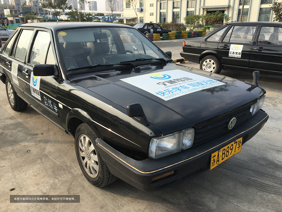 科目二坡道定点熄火的解决方法,科目二坡道熄火的原因和解决方法