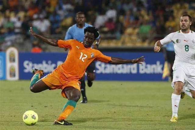 范戴克飞铲被队长教训,范戴克洗碗工客家人