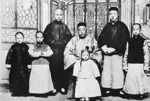 他,没有一张文凭被誉为“三百年才出一个的大师”“教授的教授”