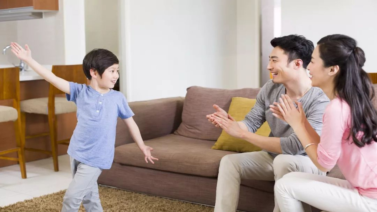 小孩子玩过家家是什么心理,儿童的过家家是一种什么心理