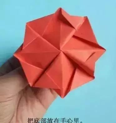 银杏叶手工花贴画幼儿园简单,彩色皱纹纸怎么做手工花幼儿园