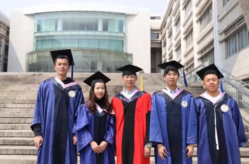 留学生回国工作被歧视,留学生回国应该被指责吗