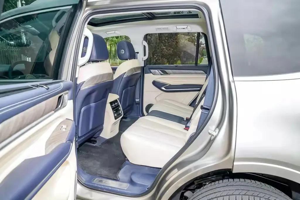 坦克500价格亮相，或卖34万起，油耗18升，配三款版本