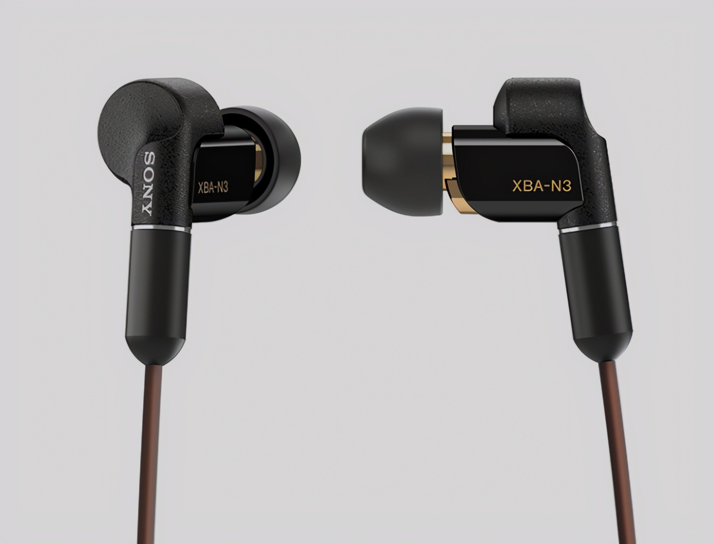 别以价论声！好评度超高的三款耳机，论可玩性，我劝你选索尼