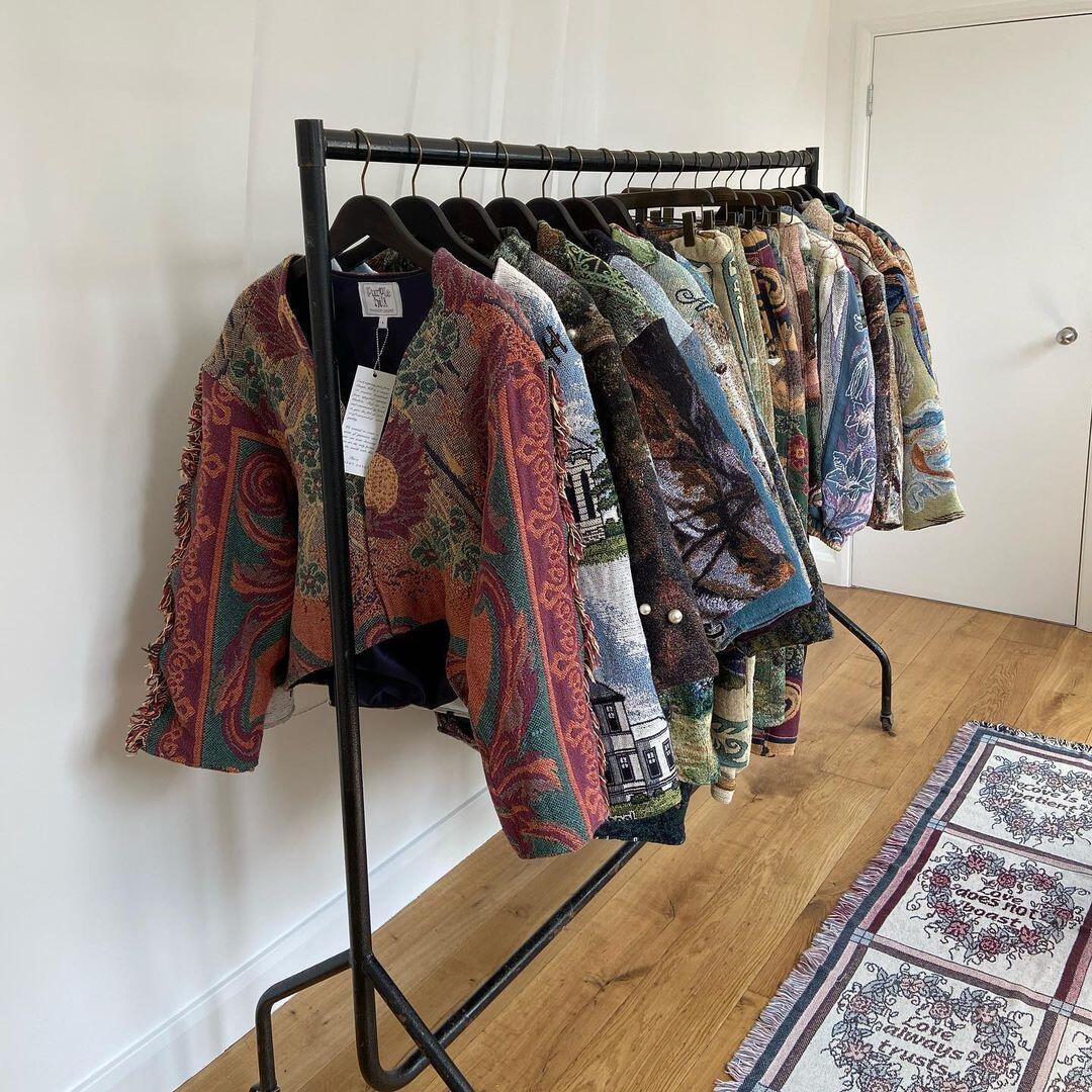 把挂毯穿在身上,是逐渐兴起的潮流趋势?