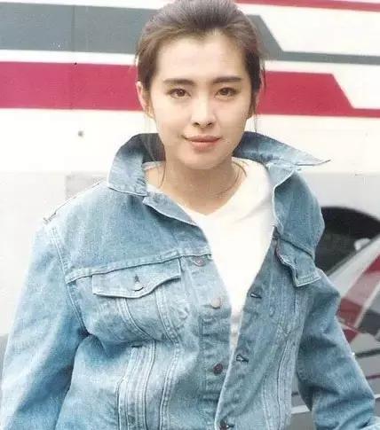 为什么说水瓶座是外星人星座,水瓶座为什么是外星人