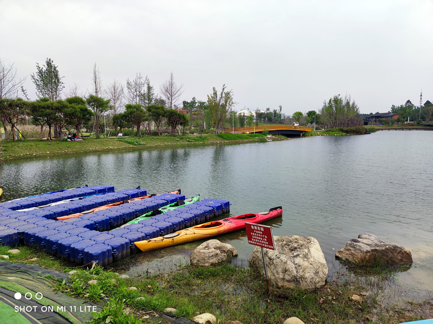 小米11青春版值得入手吗现在,小米11青春版目前还值得买吗