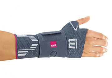 若有风骨藏于心岁月从不败美人,岁月从不败美人完整句是什么意思