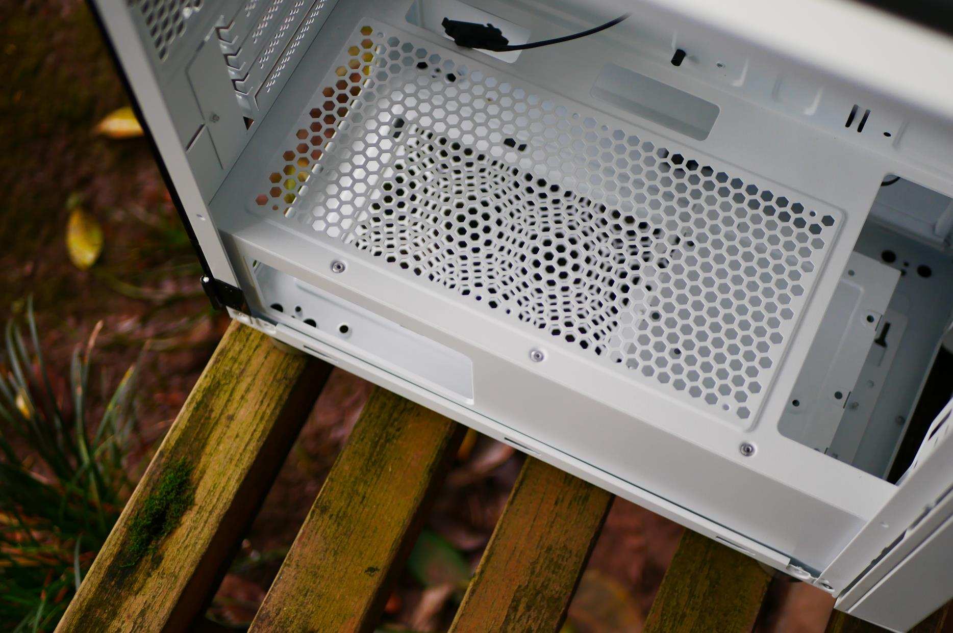 光愈2是什么机箱,光愈2机箱装什么风扇