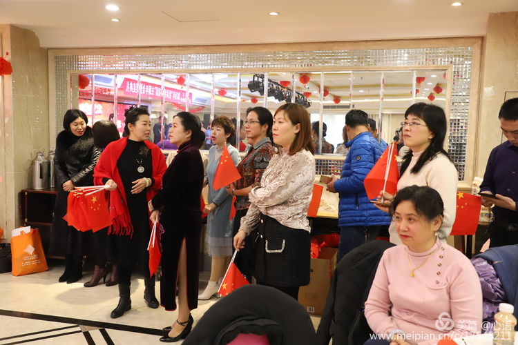 和年轻人在一起真好吗,和年轻人在一起真好