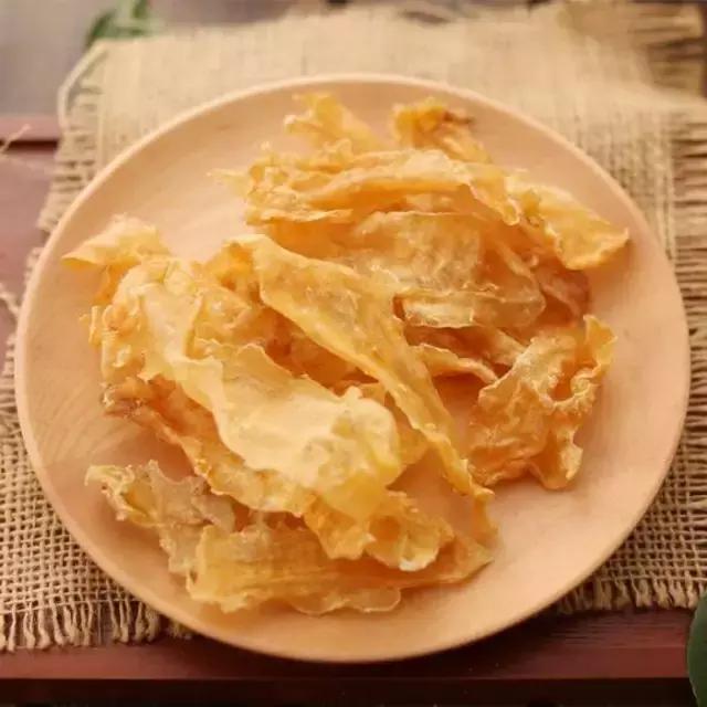 月子里鱼胶炖汤的功效与禁忌,月子里鱼胶和海马能一起吃吗