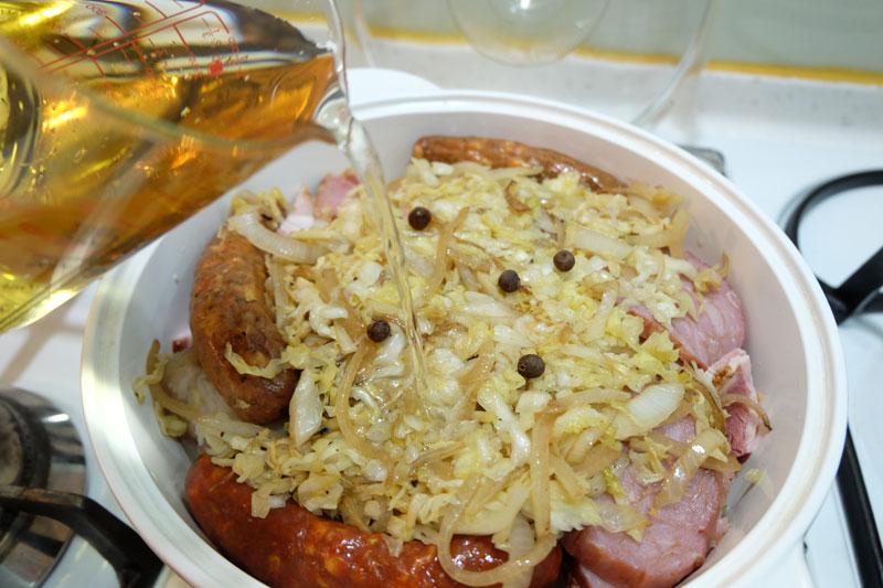 原来欧美人喜欢这样炖肉，简单美味又馋人，一大锅都不够吃