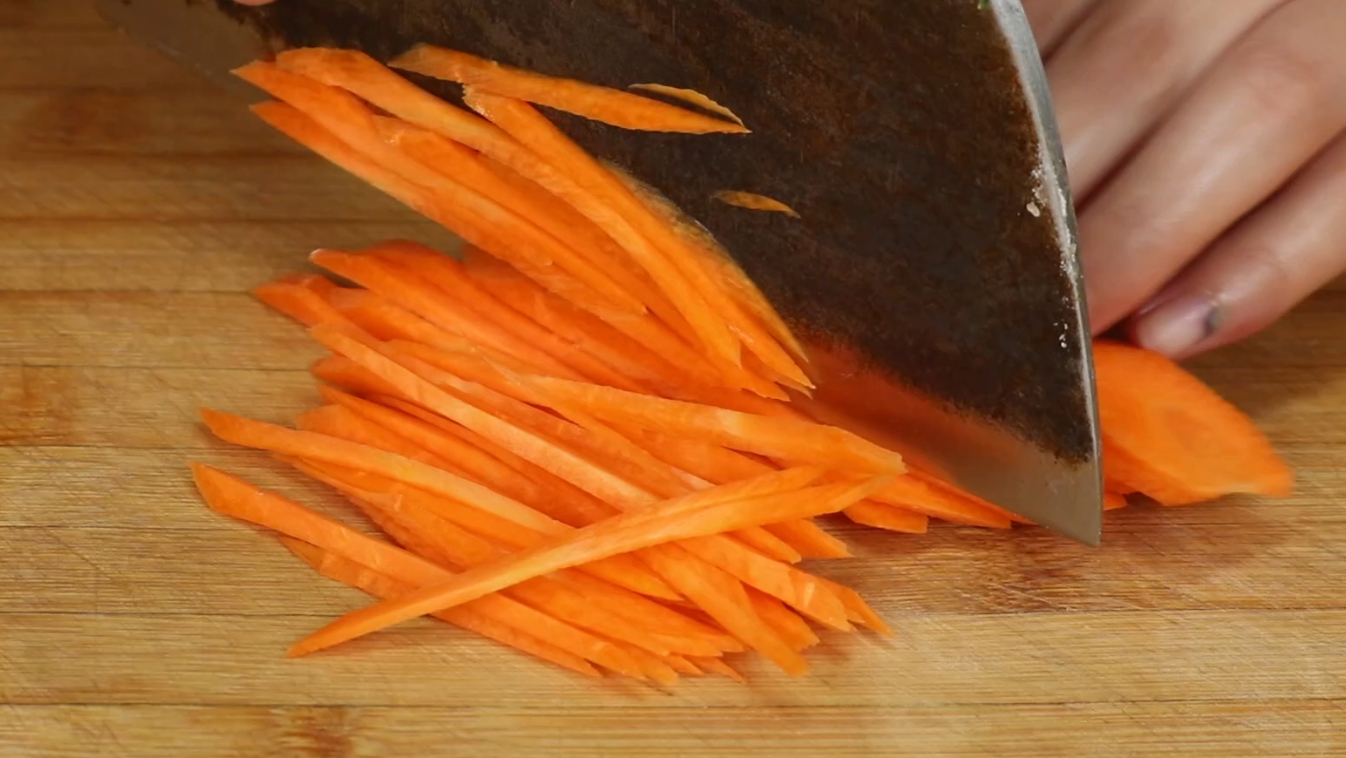 大米里加三个鸡蛋怎么做好吃简单,大米加鸡蛋做好吃的