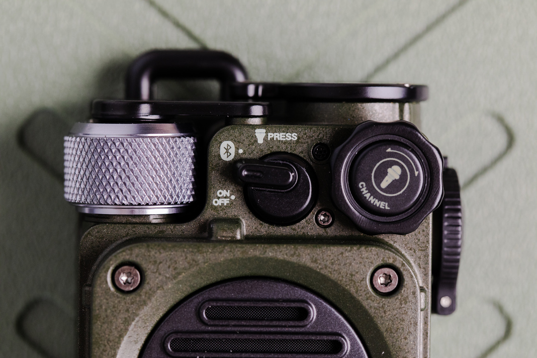 猫王音箱都是“硬菜”!全金属机身半斤重,带它跳广场舞得多带劲