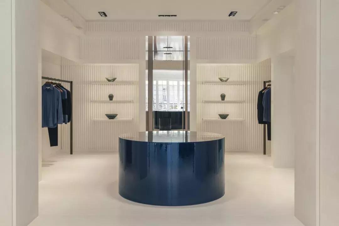 之禾首家全球旗舰店在巴黎揭幕，中式极简主义能征服法式浪漫吗？