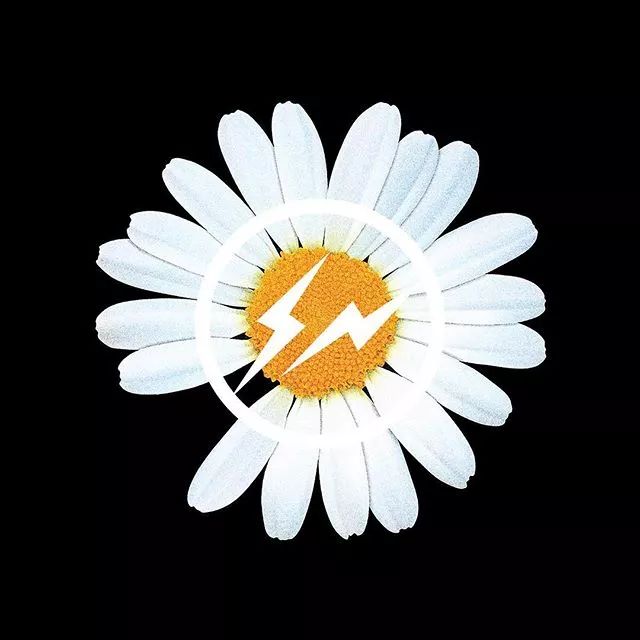 OFFWAY本周潮流资讯|“门外汉”Virgil喜提时尚大奖！