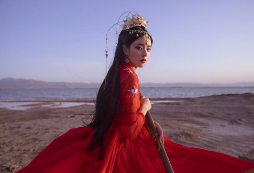 中国十首爱国之情最强烈的诗,古诗三首表达爱国情怀的诗句