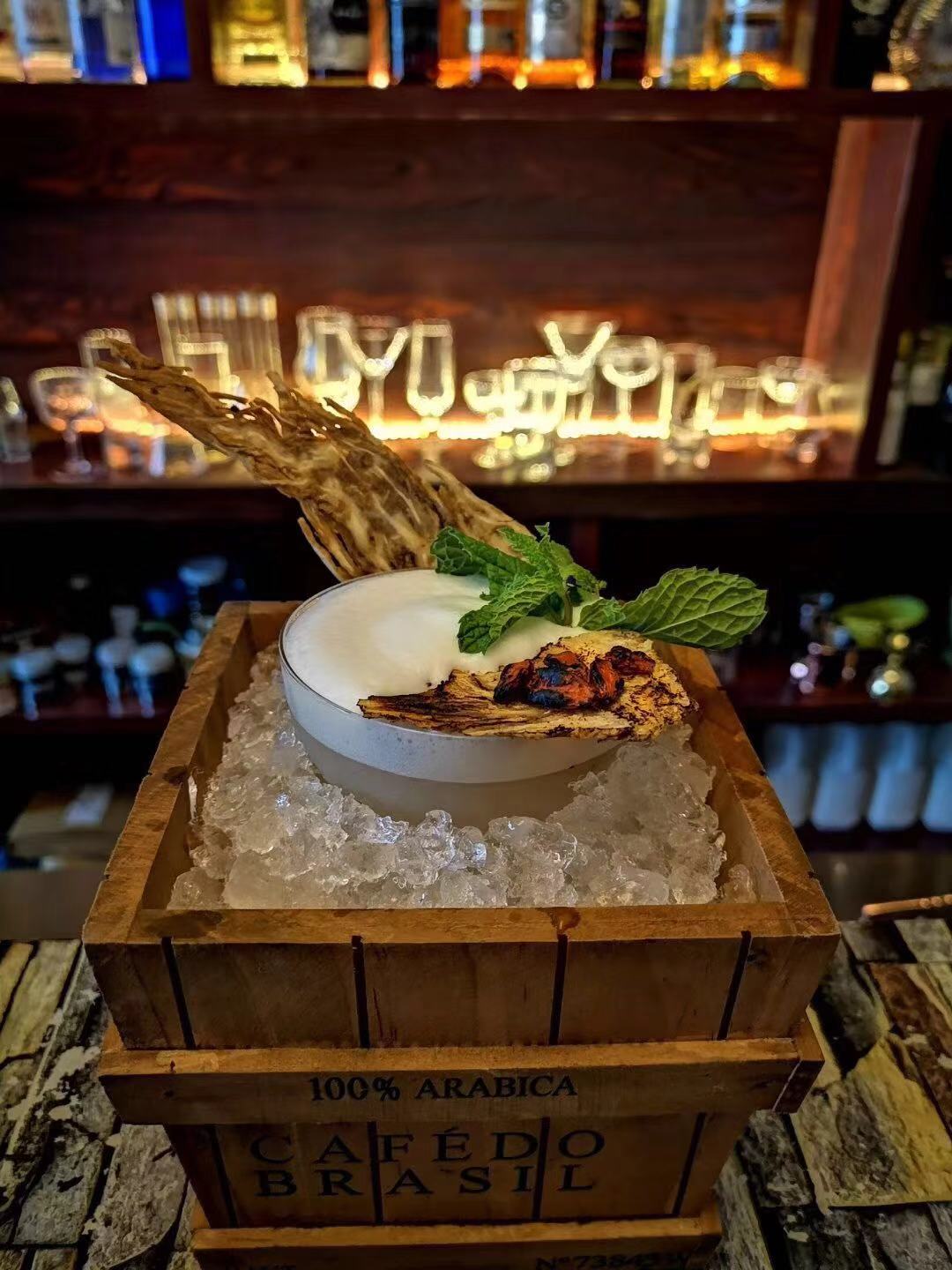 三点理由，让你选择做一个酷帅的调酒师