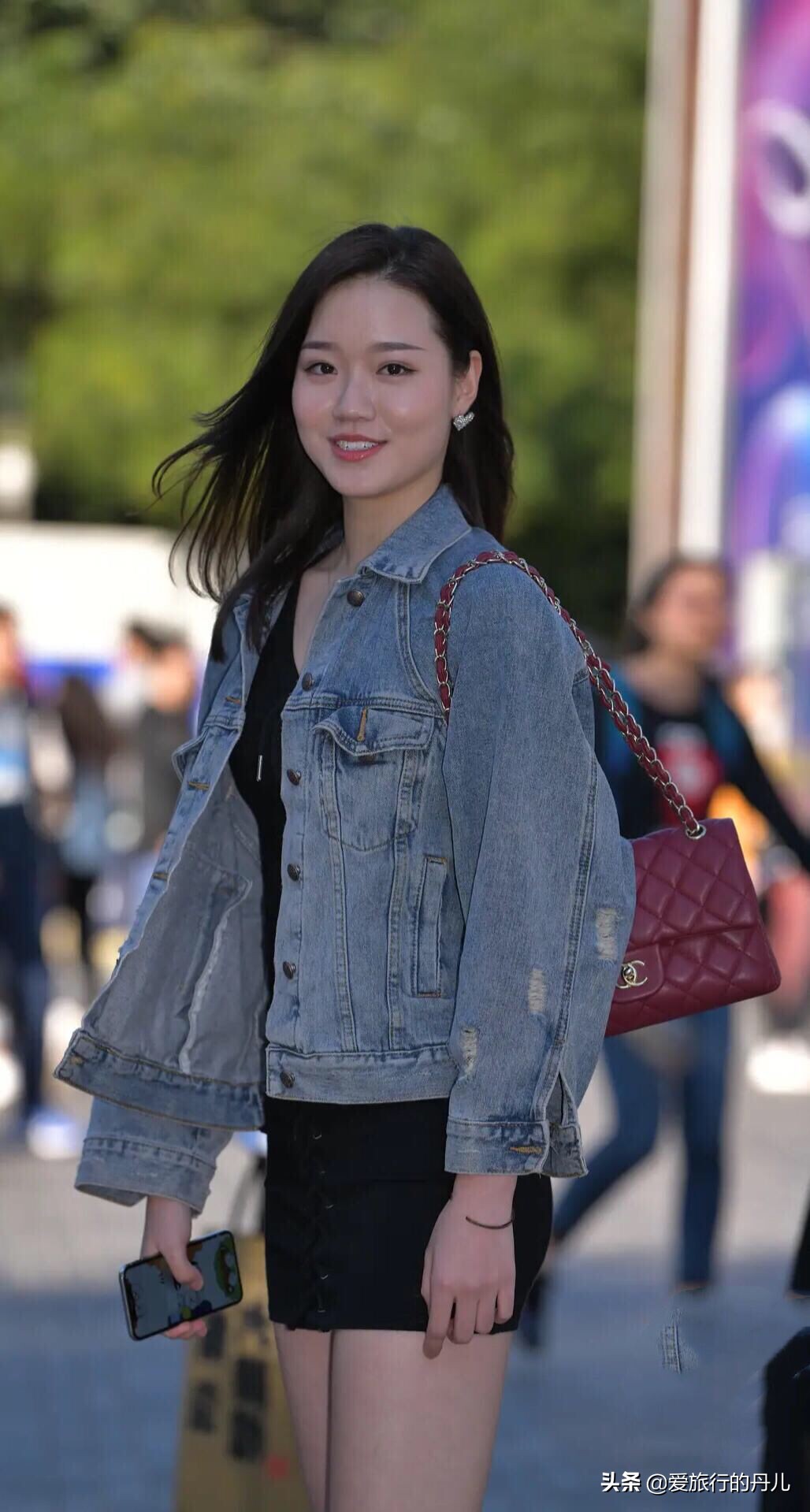 微胖穿搭吊带裙加外套,微胖女生黑色裙子上衣显瘦穿搭