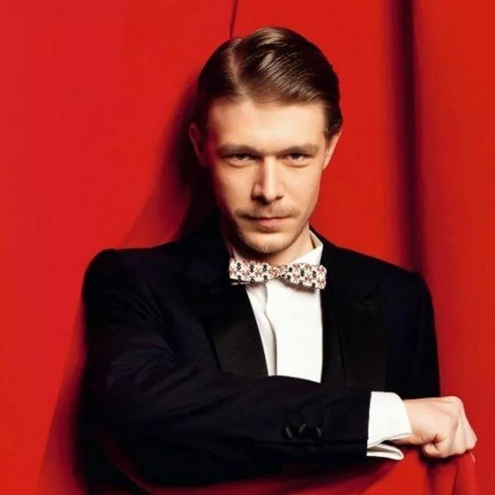 俄罗斯人心中的硬汉,俄罗斯最帅的男孩