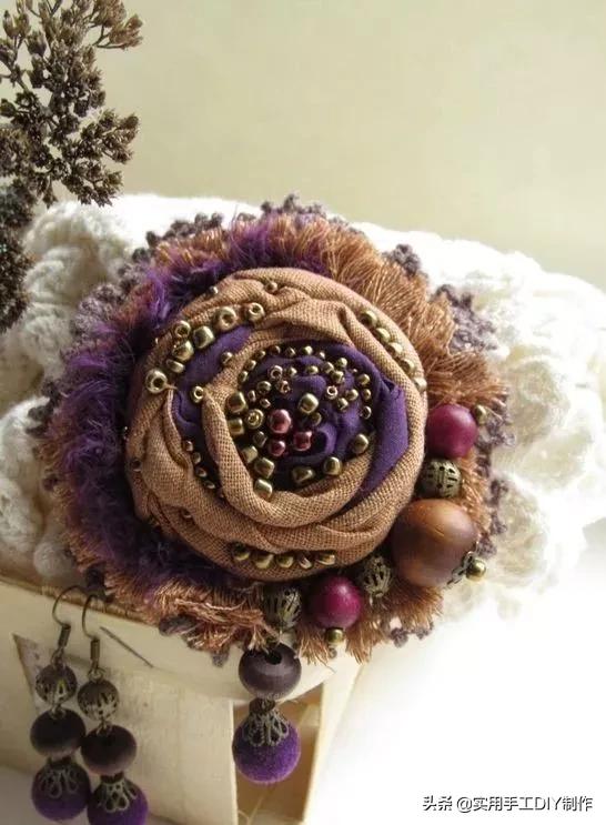 布艺玫瑰花的作品,花朵布艺作品