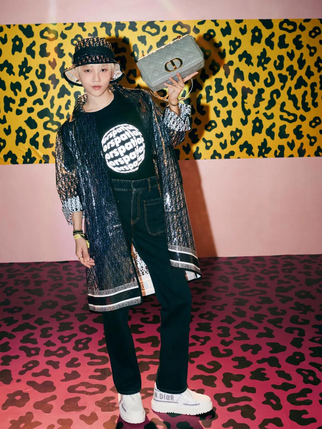 迪奥dior2020走秀冬季款运动鞋,dior2012春夏走秀视频完整版