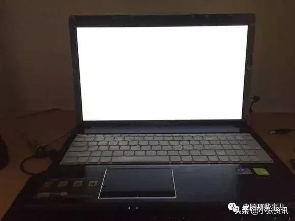 电脑黑屏白屏红屏,白屏绿屏黑屏雪花屏