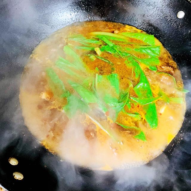 牛腩米粉最正宗的做法,麻辣牛肉米粉汤做法