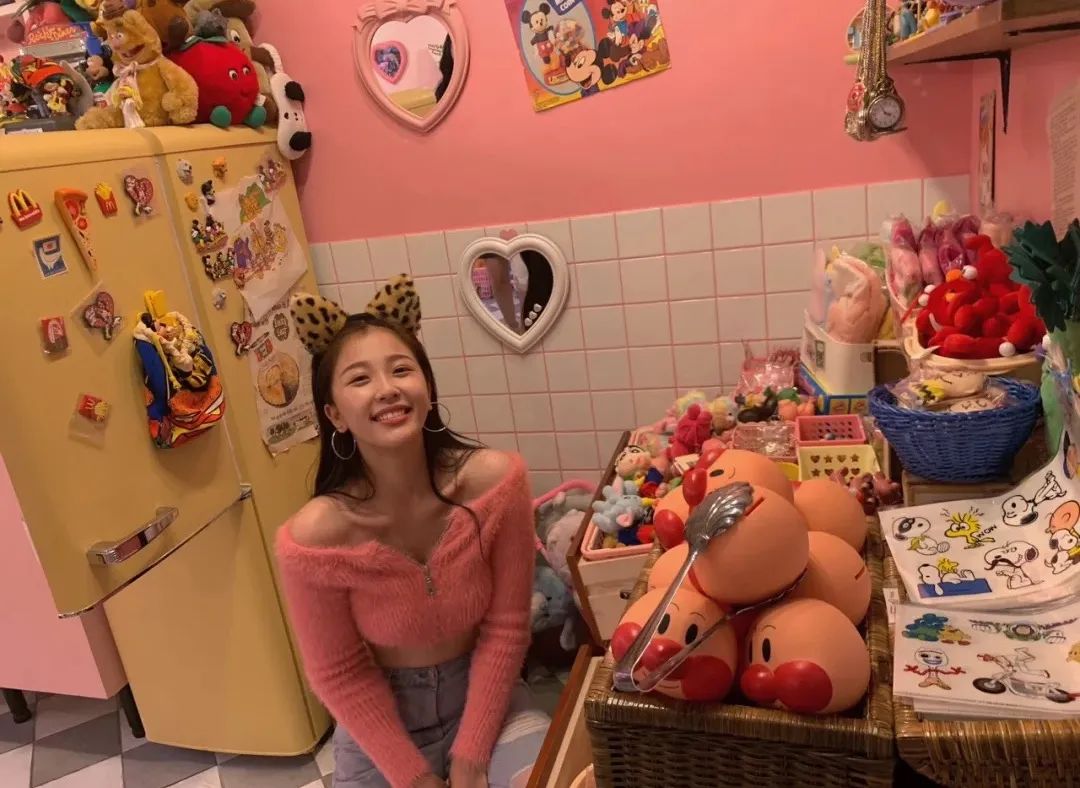 甜美系穿搭博主女推荐,适合学生党甜辣穿搭博主