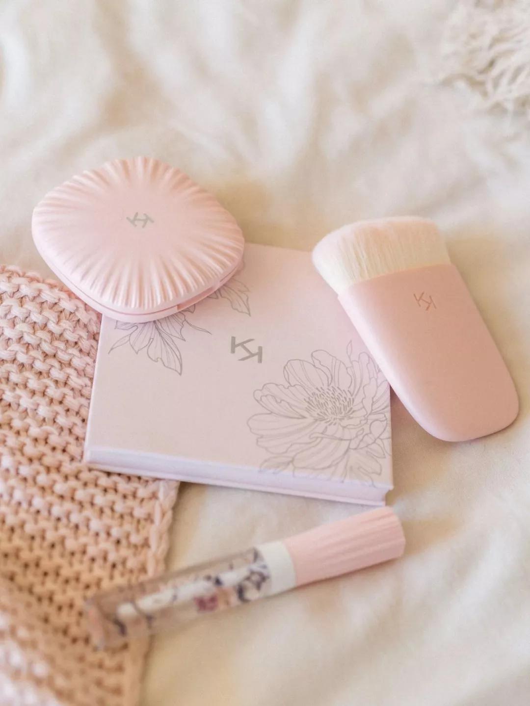 kiko和橘朵哑光高光,kiko水莲花粉饼和橘朵