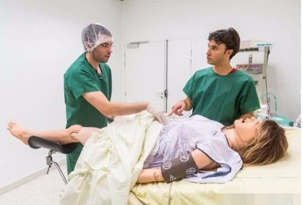 顺产内检是怎样的,顺产前需要经历几次内检