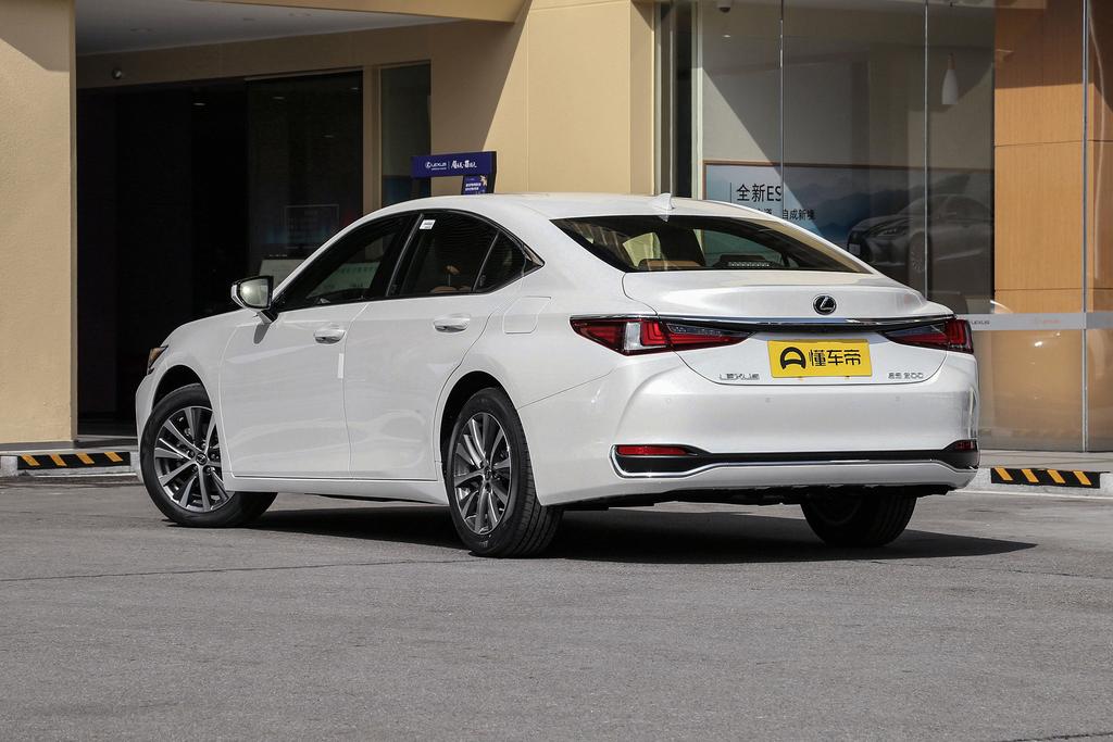 什么样的人会买雷克萨斯es300,什么样的人会买雷克萨斯ls500