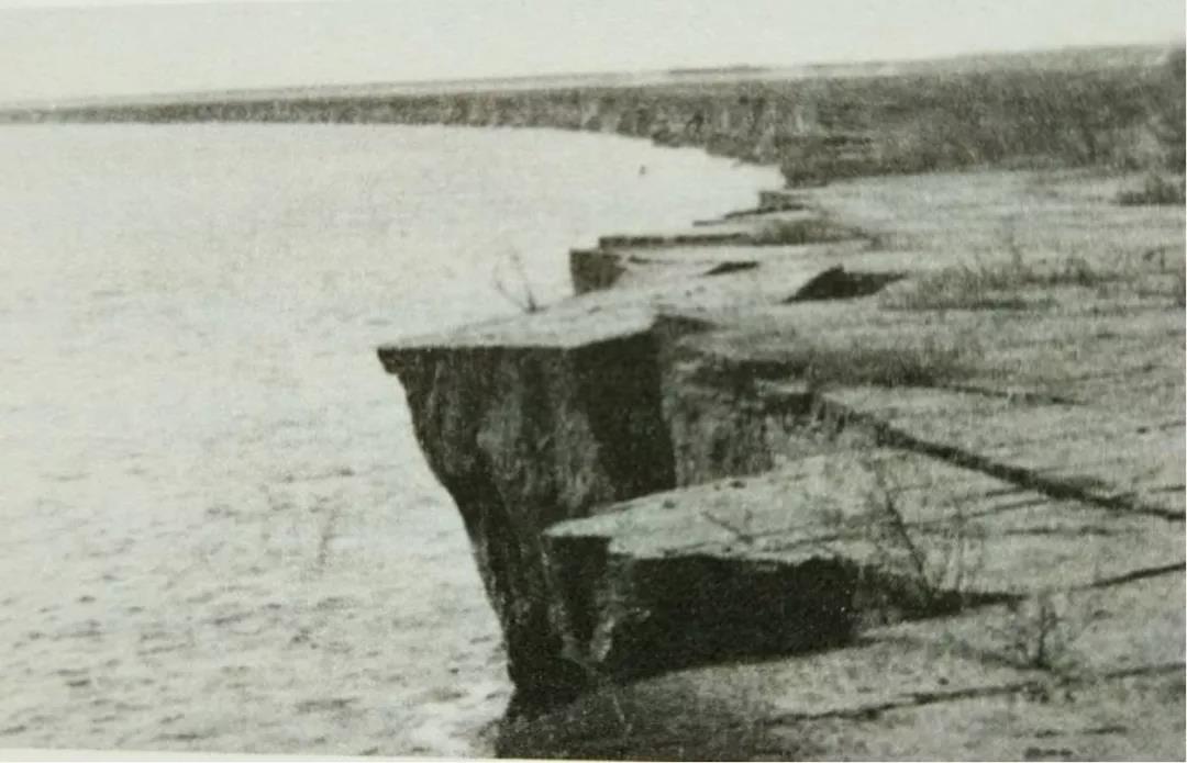 钱塘江从哪里开始变黄,钱塘江长大潮什么原因