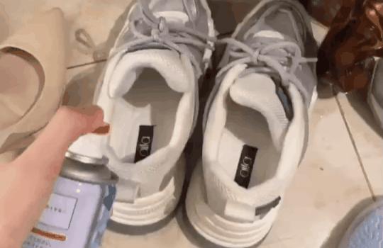 鞋里汗臭,夏天脚臭鞋臭怎么办教你除臭方法