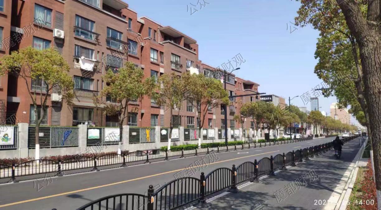 浦东临港，你凭什么卖7万？