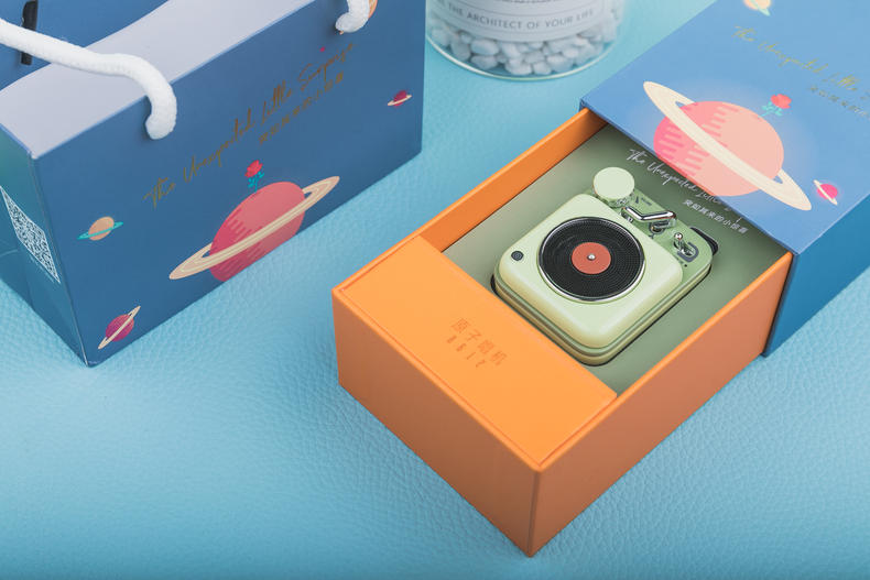 猫王老款收音机,猫王收音机创始人视频