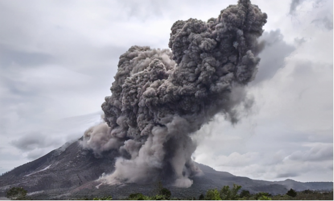 泥火山有多可怕,巨型泥火山