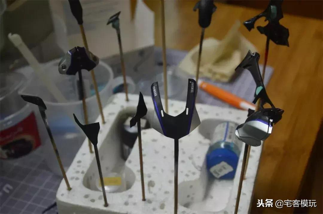 模型制作范例：田宫1:12雅马哈YZF-R1M,14133制作过程