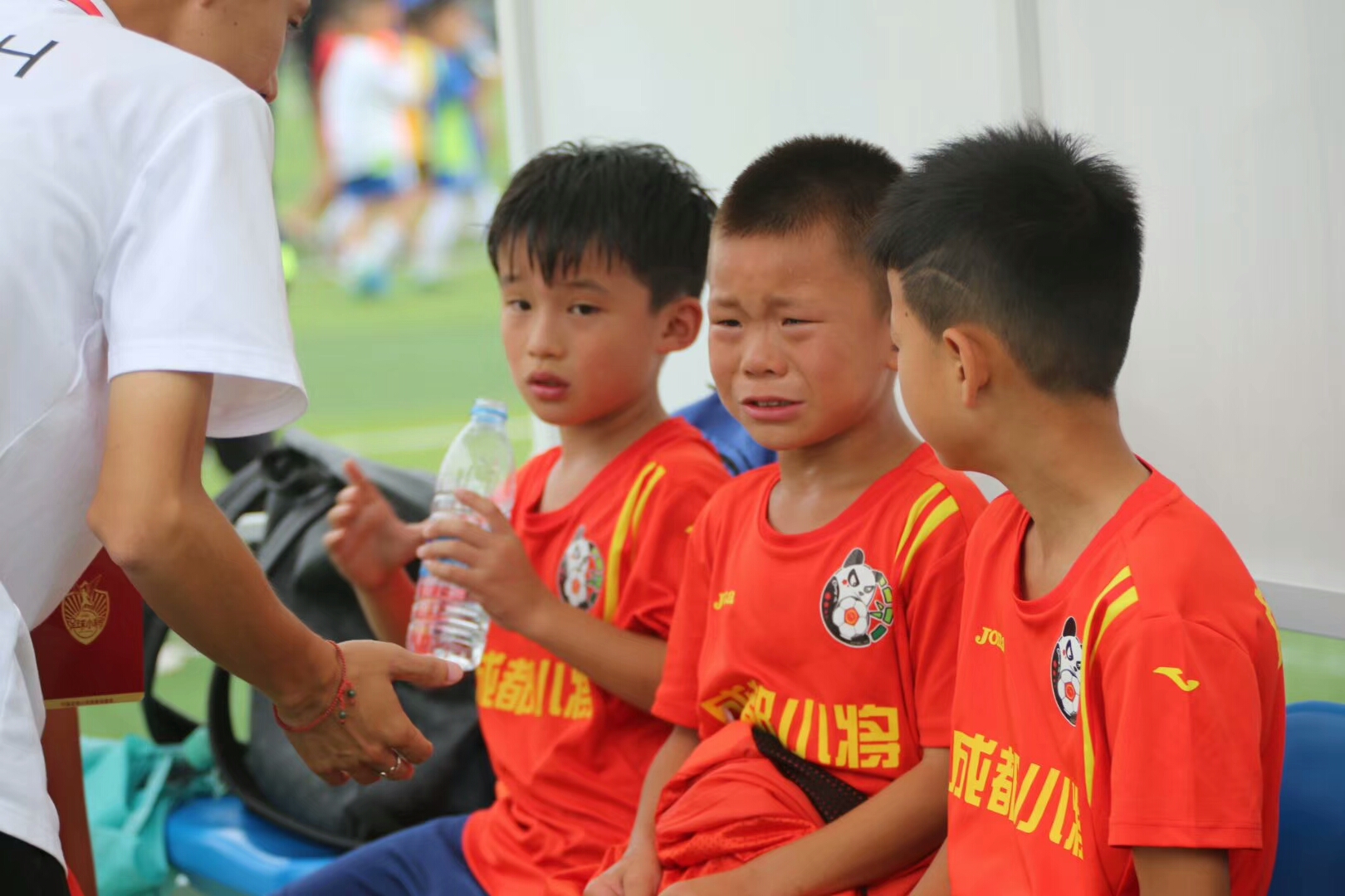 鎴愰兘灏忕悆鍛樺ず鍐犲摥,u8澶哄啝