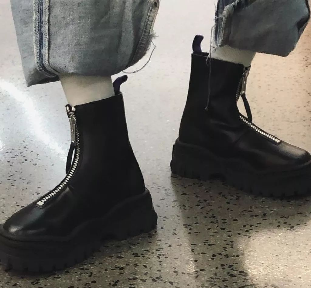 今年哪双鞋值得入手,今年必须入手的一双鞋子