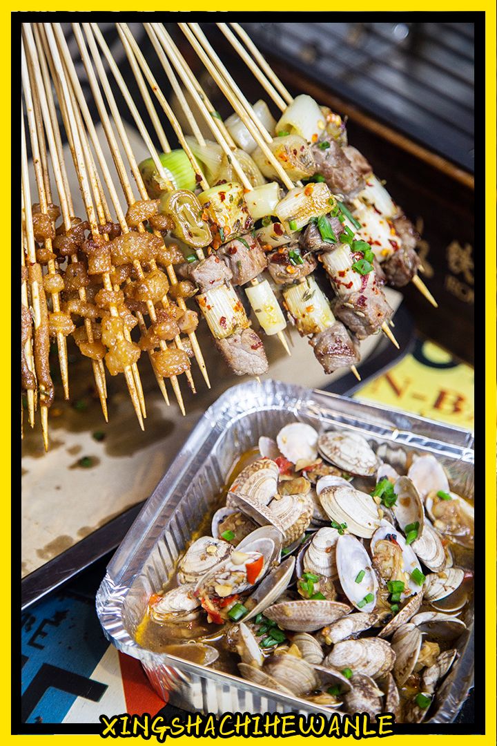 人生一串,烟火江湖!这家铁板烧烤店用串串翻起儿时回忆