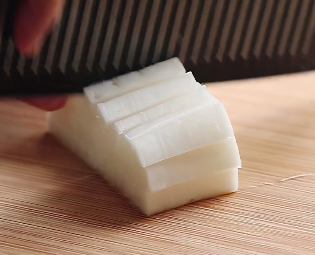 吃起来脆酸甜泡萝卜条的腌制方法