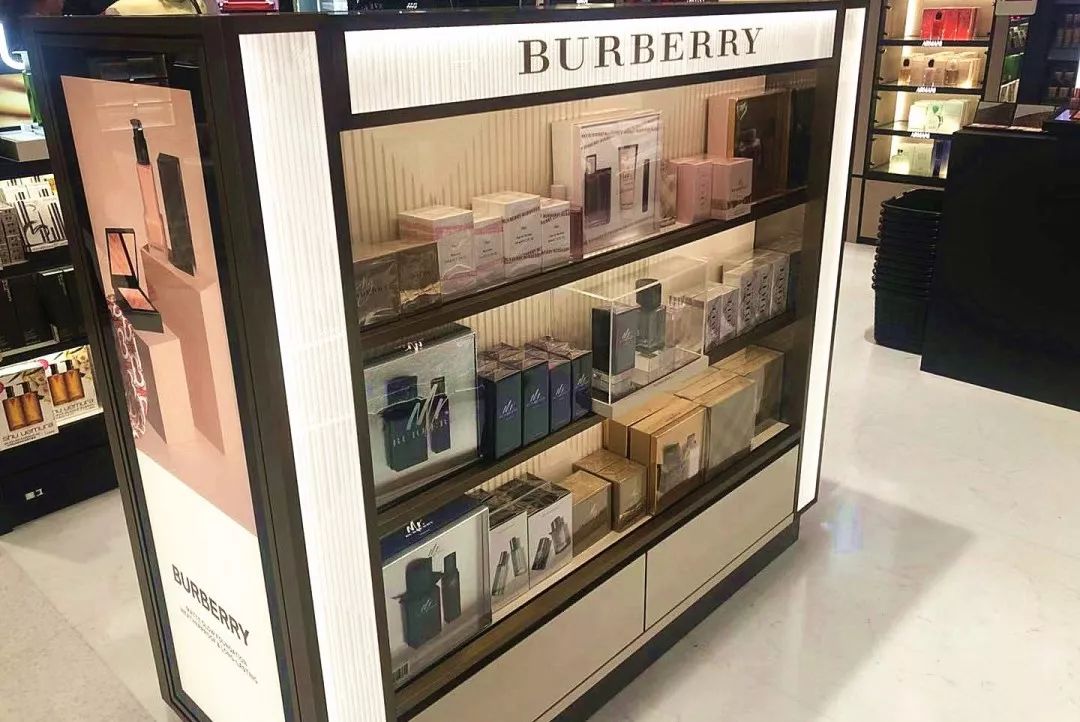 上海浦东日上免税店在候机室吗,浦东机场卫星厅免税店位置