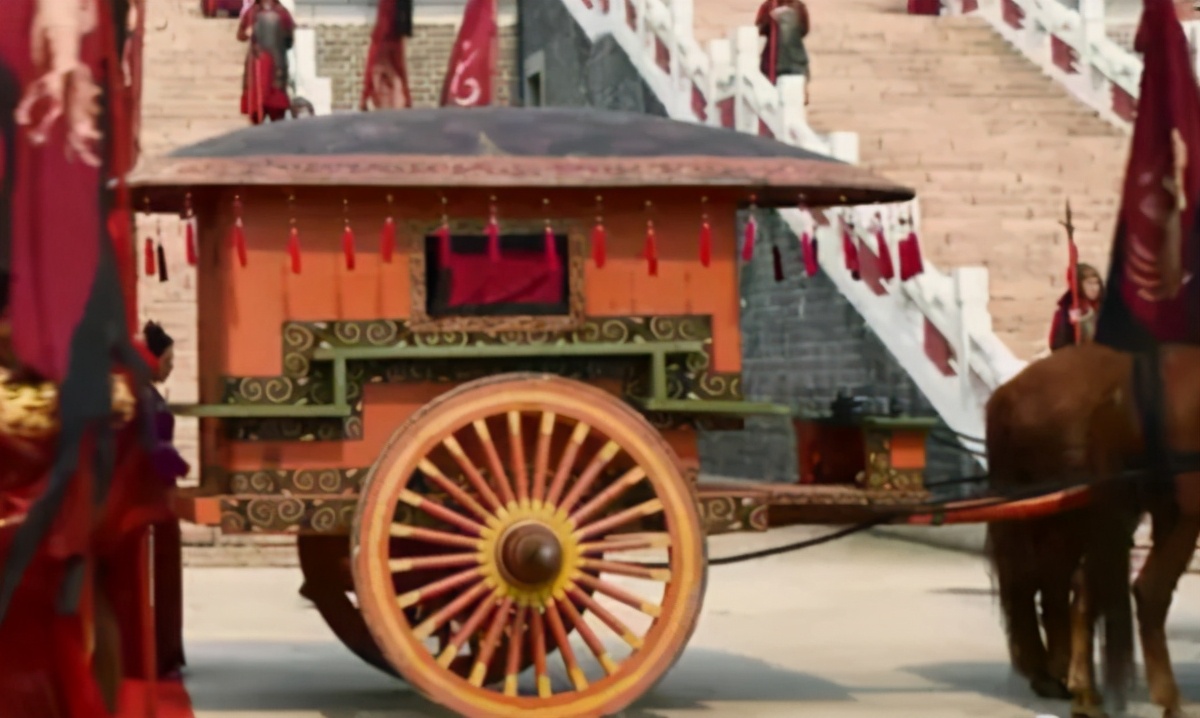 火车上的厕所是怎么处理的,火车上的厕所怎么堵住