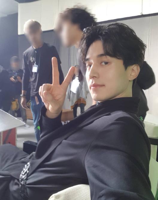 李栋旭新图,李栋旭最新造型