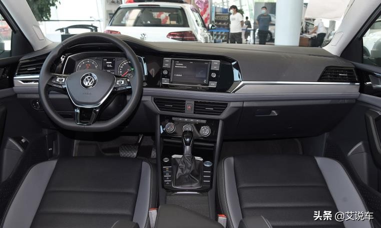 12万落地的速腾,2020款速腾底盘图片